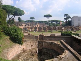 jsou i ruiny lázní Septima Severa