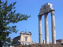 a tudy vcházíme dovnitř