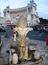 a pak už jen soumrak našeho prvního římského dne