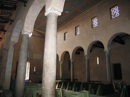 Interiér chrámu Santa Maria in Cosmedin