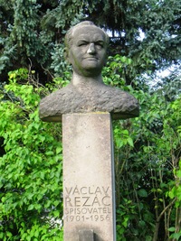 na přání tohoto pána provedli Nástup (do vlaku)