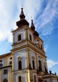 je chrám Povýšení svatého kříže