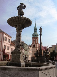 na hlavní městské náměstí