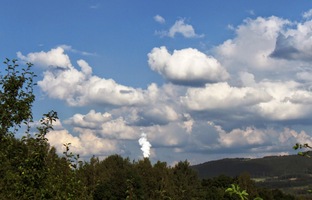 kolosem elektrárny Tisová