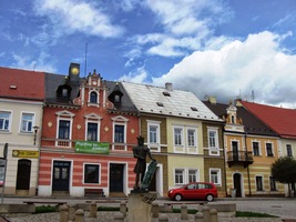 Osadu zde založili ve 12. st. mniši benediktíni