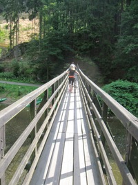 Hurá, vede ki ní lávka!