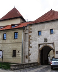 Byl založen v době gotiky (plovina 13. st.),