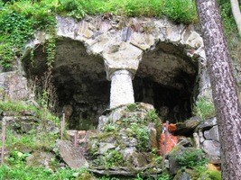 pod romantickým vývěrem minerálky