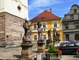 přišli k této úžasné skupině soch