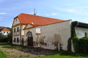 a zdejšího Rybářského domu