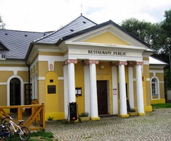 Skoro kilometr za městem