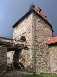 odkud je to už kousek k hradu Hőhenberg,