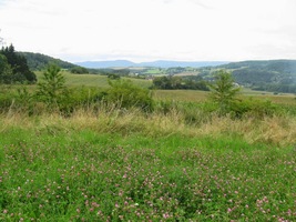 příkře do údolí Ohře