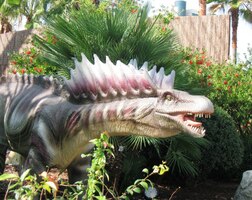 Nashledanou, mechaničtí dinosauři, jste fakt jako živí!