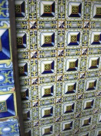 křesťanské gotiky a maurských dlaždic (azujelos)