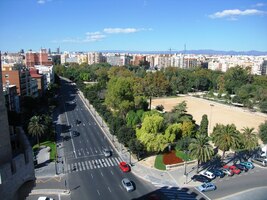 (Pohledy - postupně na východ, sever a západ)