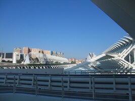 Lanový most ten šokující komplex protíná