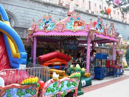 Prošli jsme malou dětskou poutí