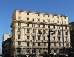 Neapol je plná paláců