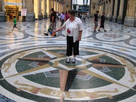 Tímto směrem je New York!