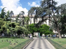 Jsme na radničním náměstí