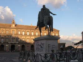 s Vesuvem v pozadí působí romanticky