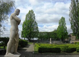 s nádhernou uměleckou dekorací