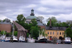 Plujeme kolem ostrova Skeppsholmen