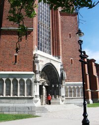 Člověk se v té hmotě ztrácí