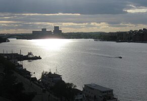 Město usíná, jdeme spát