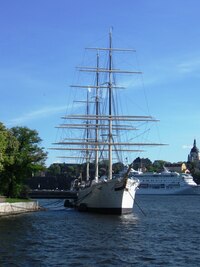 a u školní lodi Chapman