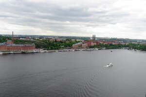 Velikost jezera je shora markantní