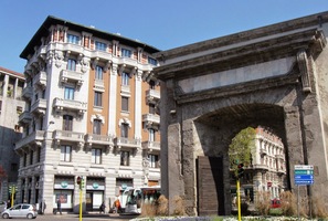 až jsme došli k bráně Porta Romana