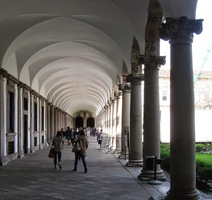 a byla původně postavena jako nemocnice