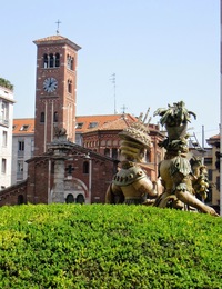 Kolem kostelů San Babila