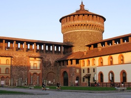 Ještě pohled na dvě kulaté věže