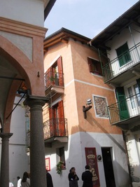 ve spleti uliček je těžko k nalezenií