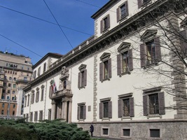 bývalým milánským Nejvyšším soudem