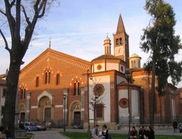 původně gotický a později zbarokizovaný