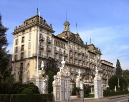 a přepychových hotelů