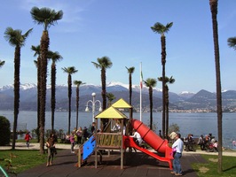 Mají tu hřiště pro děti