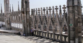 Nebylo té střešní krásy až příliš?