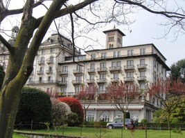 Který je honosnější?