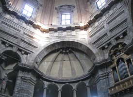 z I. tisíciletí, mnohokrát přestavovaná