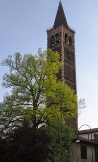 Tohle je věž basiliky jejíž jméno nese