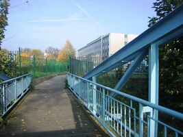A tady jsme bydleli - zimní stadion.