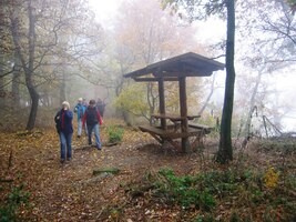 a pokračovali směrem k Varhošti