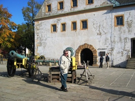 Procházíme se po ochozu,