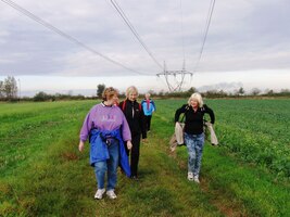 a na cestě do vsi Klec