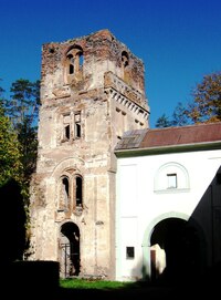 a pokračujeme k zámku ve Světcích